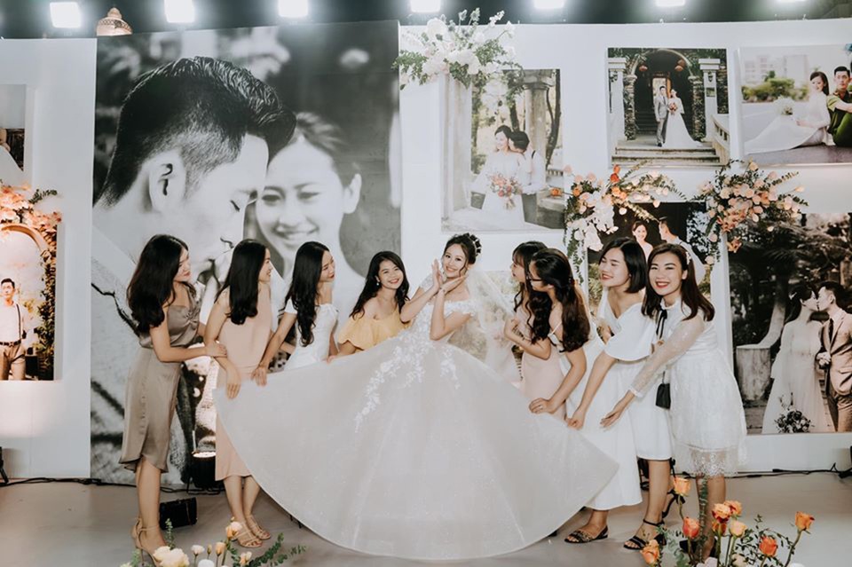 Những hoa khôi “theo chàng về dinh” trong năm 2019 - 5 Những hoa khôi “theo chàng về dinh” trong năm 2019 - 5