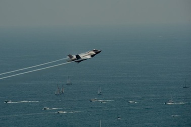 Màn trình diễn ấn tượng của "tia chớp" F-35 tại triển lãm hàng không