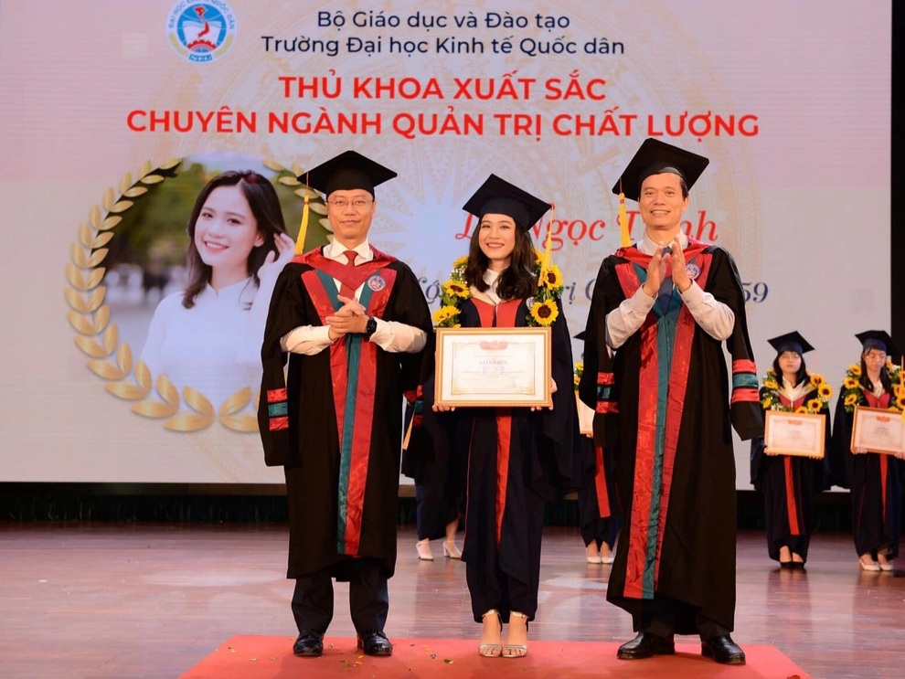 Thủ khoa Kinh tế quốc dân có biệt danhcô gái vàng trong làng săn học bổng - 2 Thủ khoa Kinh tế quốc dân có biệt danhcô gái vàng trong làng săn học bổng - 2