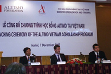 12 sinh viên xuất sắc sẽ được nhận học bổng Altimo