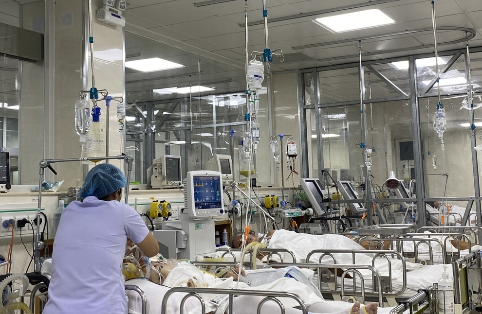 Nạn nhân ngộ độc rượu ở TPHCM liên tục tăng, ít nhất 11 ca tử vong - 2 Nạn nhân ngộ độc rượu ở TPHCM liên tục tăng, ít nhất 11 ca tử vong - 2