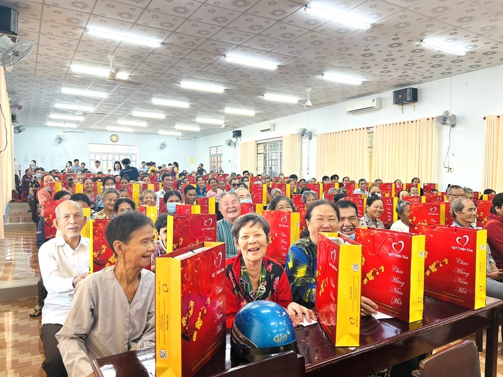 Quỹ Thiện Tâm nhận Huân chương lao động hạng Nhất - 1 Quỹ Thiện Tâm nhận Huân chương lao động hạng Nhất - 1