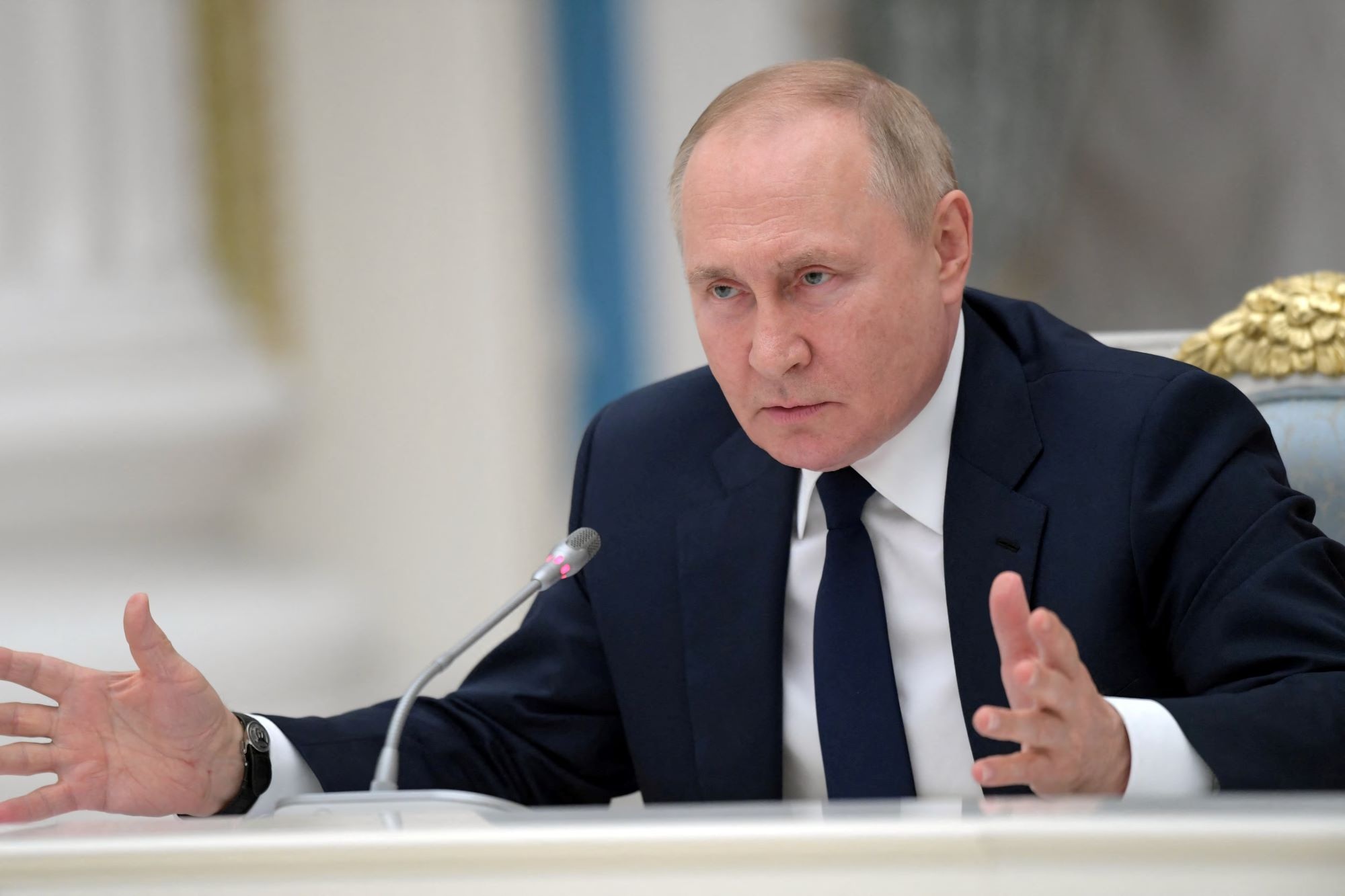 Ông Putin tuyên bố đáp trả Ukraine, Mỹ nâng cảnh báo an ninh - 1