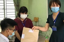 9 thí sinh bị đình chỉ do mang tài liệu và điện thoại vào phòng thi