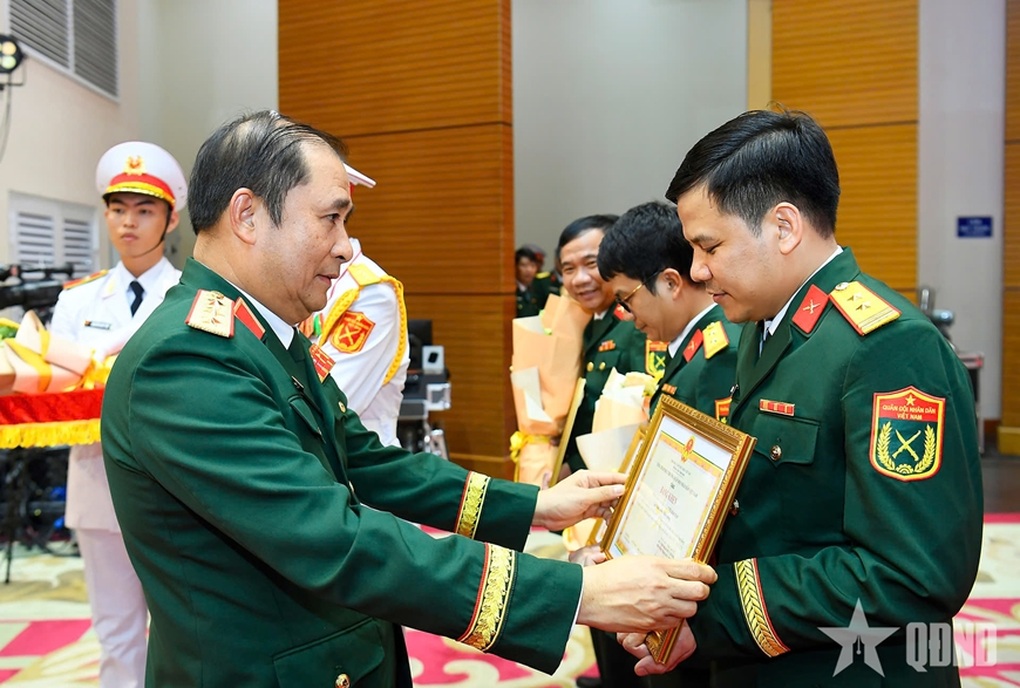 Bộ Tổng Tham mưu tuyên dương các lực lượng tham gia diễu binh, diễu hành - 1 Bộ Tổng Tham mưu tuyên dương các lực lượng tham gia diễu binh, diễu hành - 1