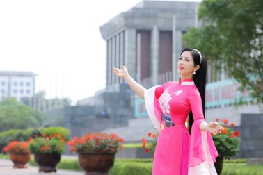 Sao Mai Phương Nga ra mắt album mừng sinh nhật Bác