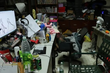 Xưởng truyện tranh nổi tiếng bị tố đối xử với họa sĩ như "nô lệ"