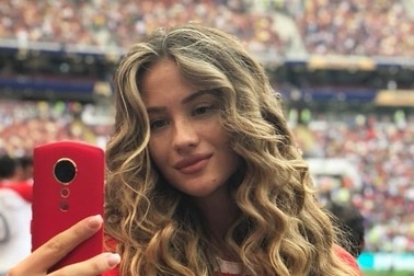 Bóng hồng xinh đẹp của Chelsea và Leicester City "đọ sắc"