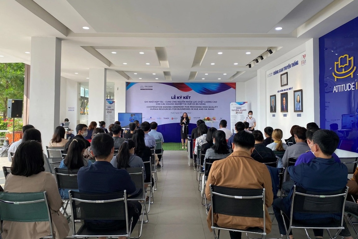 Nhà trường bắt tay doanh nghiệp tạo việc làm cho sinh viên - 1 Nhà trường bắt tay doanh nghiệp tạo việc làm cho sinh viên - 1