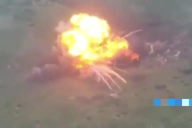 Ukraine phóng tên lửa, đánh nổ xe tăng "cảm tử" của Nga