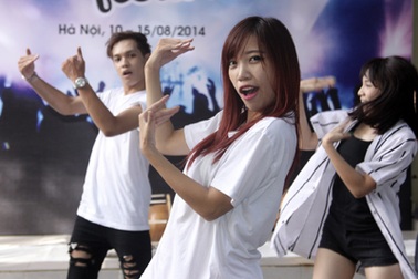 Ấn tượng món đồ handmade bạn trẻ tặng thần tượng Kpop