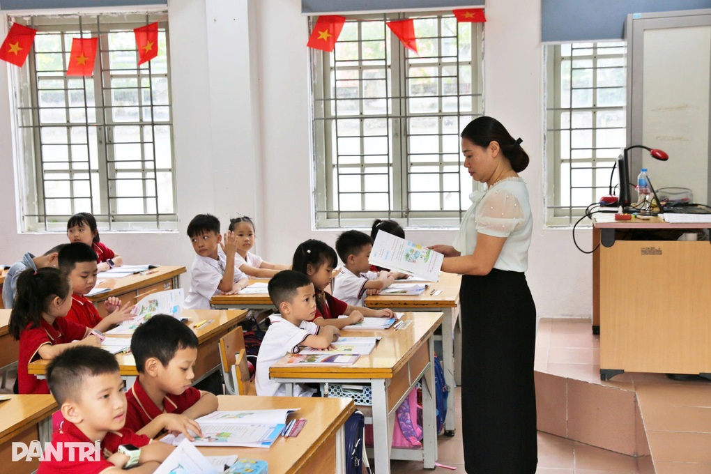 Hà Nội cấm cửa tình trạng thu chi sai dưới danh nghĩa hội phụ huynh - 1 Hà Nội cấm cửa tình trạng thu chi sai dưới danh nghĩa hội phụ huynh - 1