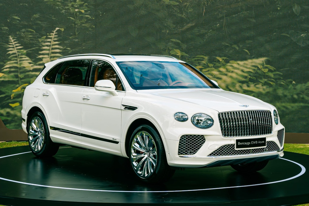 Bentley Bentayga EWB Azure giá 21 tỷ đồng, SUV siêu sang cho đại gia Việt - 1 Bentley Bentayga EWB Azure giá 21 tỷ đồng, SUV siêu sang cho đại gia Việt - 1