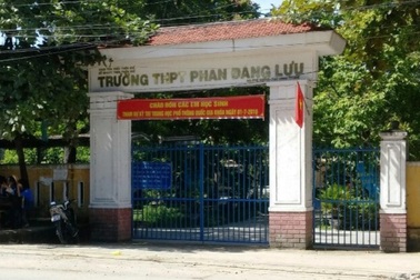 4 nữ sinh, 1 sinh viên ở Huế nhập viện do bếp gas mini ở trường phát nổ