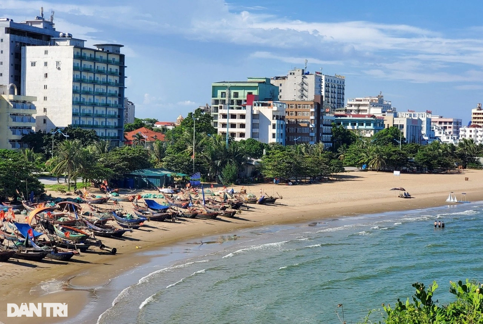 Ly kỳ câu chuyện về 2 pho tượng bán thân trên hòn Cổ Giải - 9 Ly kỳ câu chuyện về 2 pho tượng bán thân trên hòn Cổ Giải - 9