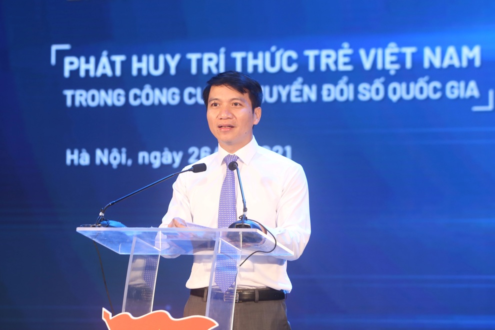 Trí thức trẻ khát khao được đóng góp nhiều hơn cho quê hương, đất nước - 1 Trí thức trẻ khát khao được đóng góp nhiều hơn cho quê hương, đất nước - 1