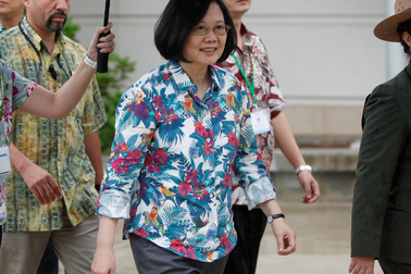 Bất chấp Trung Quốc phản đối, lãnh đạo Đài Loan tới lãnh thổ Mỹ