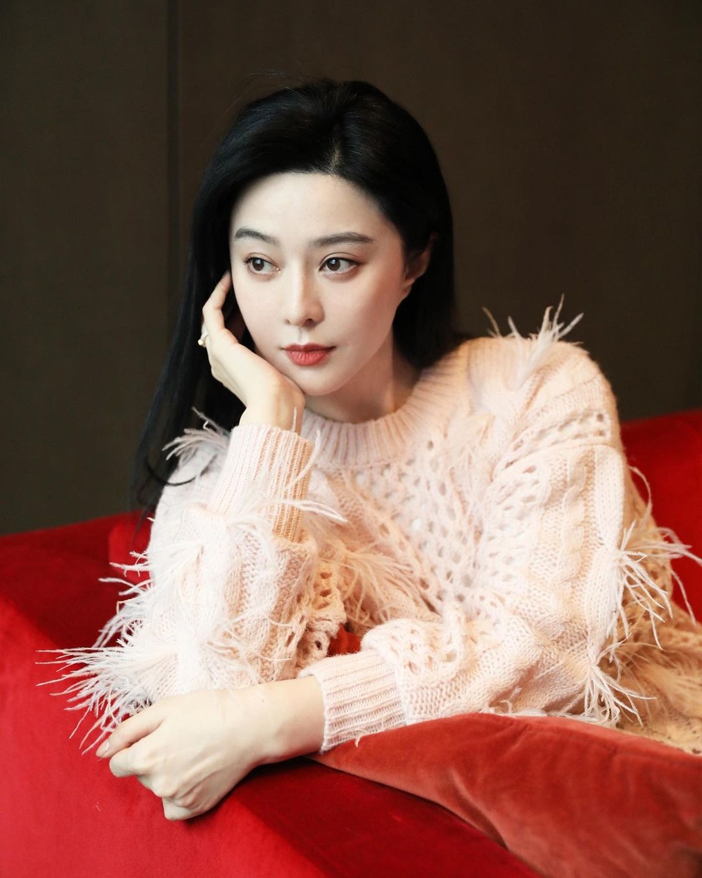 Phong cách quyến rũ của nữ hoàng thảm đỏ Phạm Băng Băng ngày trở lại - 11 Phong cách quyến rũ của nữ hoàng thảm đỏ Phạm Băng Băng ngày trở lại - 11