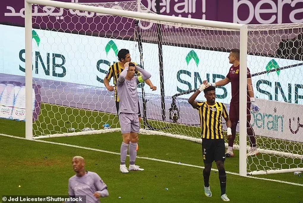 Al Nassr bị loại ở Siêu Cup Saudi Arabia, Ronaldo dính chấn thương - 1 Al Nassr bị loại ở Siêu Cup Saudi Arabia, Ronaldo dính chấn thương - 1
