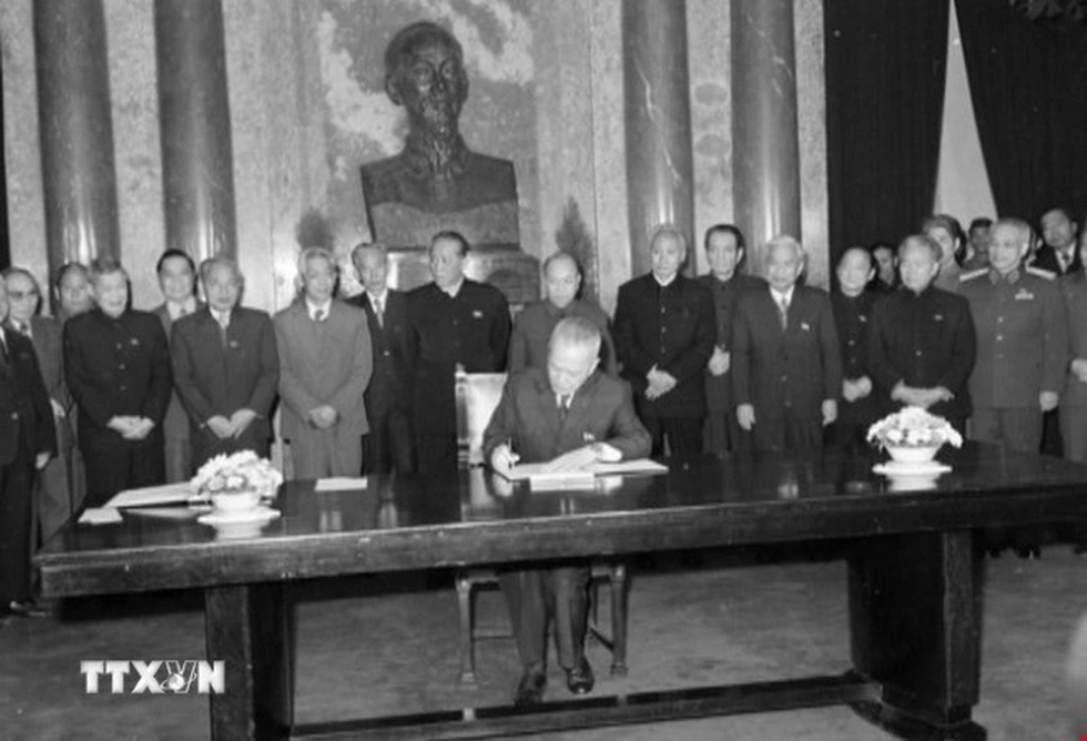 Ba bản Hiến pháp khơi nền móng đổi mới tổ chức chính quyền địa phương - 1