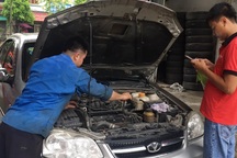 Đi sửa ô tô, nhận hoá đơn thanh toán “sốc”