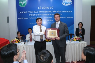 Công ty Dược phẩm Pfizer Việt Nam đồng hành cùng Trường ĐHYK Phạm Ngọc Thạch