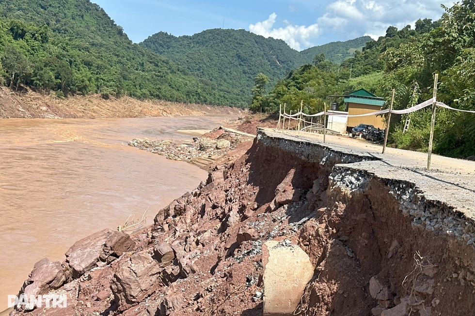Trở lại nơi cơn lũ lịch sử càn quét bản làng tan hoang - 7 Trở lại nơi cơn lũ lịch sử càn quét bản làng tan hoang - 7