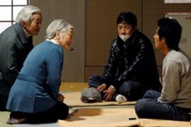 Những lần "đi ngược" chuẩn mực truyền thống của Nhật Hoàng Akihito