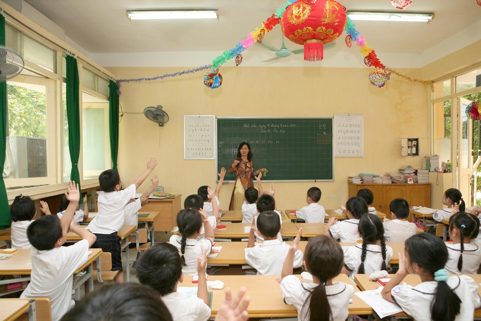 Hỗ trợ chi phí học tập: Kỳ vọng đổi thay đào tạo ngành sư phạm - 1 Hỗ trợ chi phí học tập: Kỳ vọng đổi thay đào tạo ngành sư phạm - 1