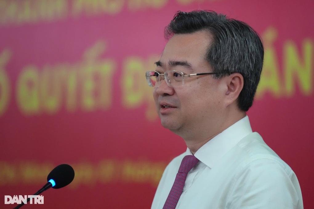 Phó bí thư thường trực Thành ủy TPHCM Nguyễn Thanh Nghị nhận thêm nhiệm vụ - 1 Phó bí thư thường trực Thành ủy TPHCM Nguyễn Thanh Nghị nhận thêm nhiệm vụ - 1