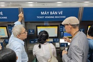 Dừng bán vé giấy tại 4 ga metro ở TPHCM từ 15/9
