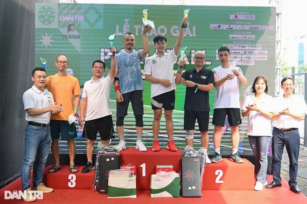 Các nhà vô địch giải đấu pickleball Dân trí 20 năm - Rực rỡ ngày mới - 2 Các nhà vô địch giải đấu pickleball Dân trí 20 năm - Rực rỡ ngày mới - 2