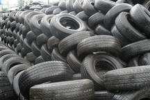 Hàng nghìn container lốp xe cũ "phơi sương" ở cảng