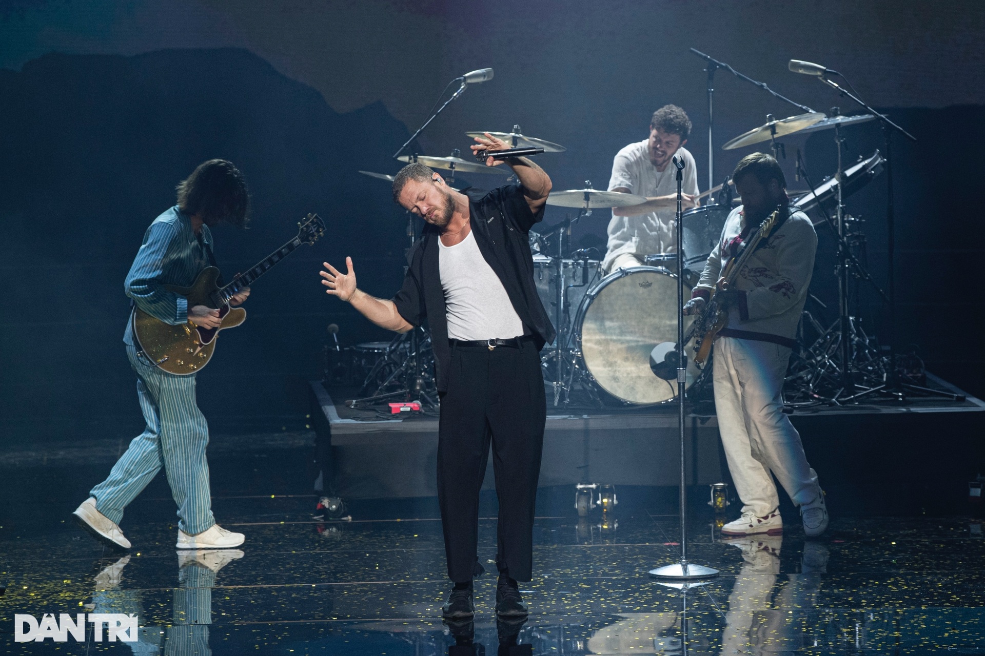Imagine Dragons đưa ca khúc Believer đạt hơn 2,7 tỷ lượt xem đến Hà Nội - 4 Imagine Dragons đưa ca khúc Believer đạt hơn 2,7 tỷ lượt xem đến Hà Nội - 4