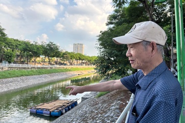 Sông Tô Lịch hồi sinh: Hết cảnh bịt mũi vì hôi, người dân mơ được đi thuyền