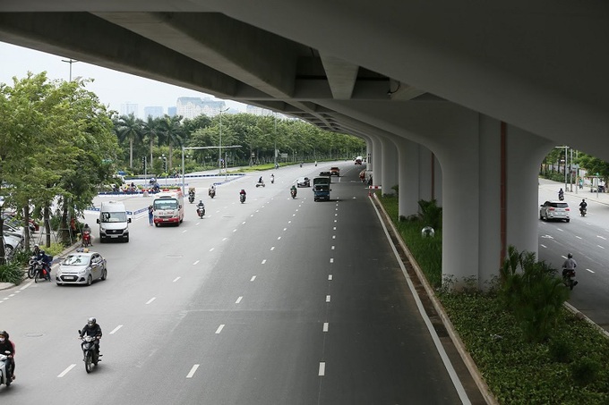 Toàn cảnh Vành đai 3 trên cao đoạn Mai Dịch - Nam Thăng Long trước ngày thông xe - Ảnh 12.