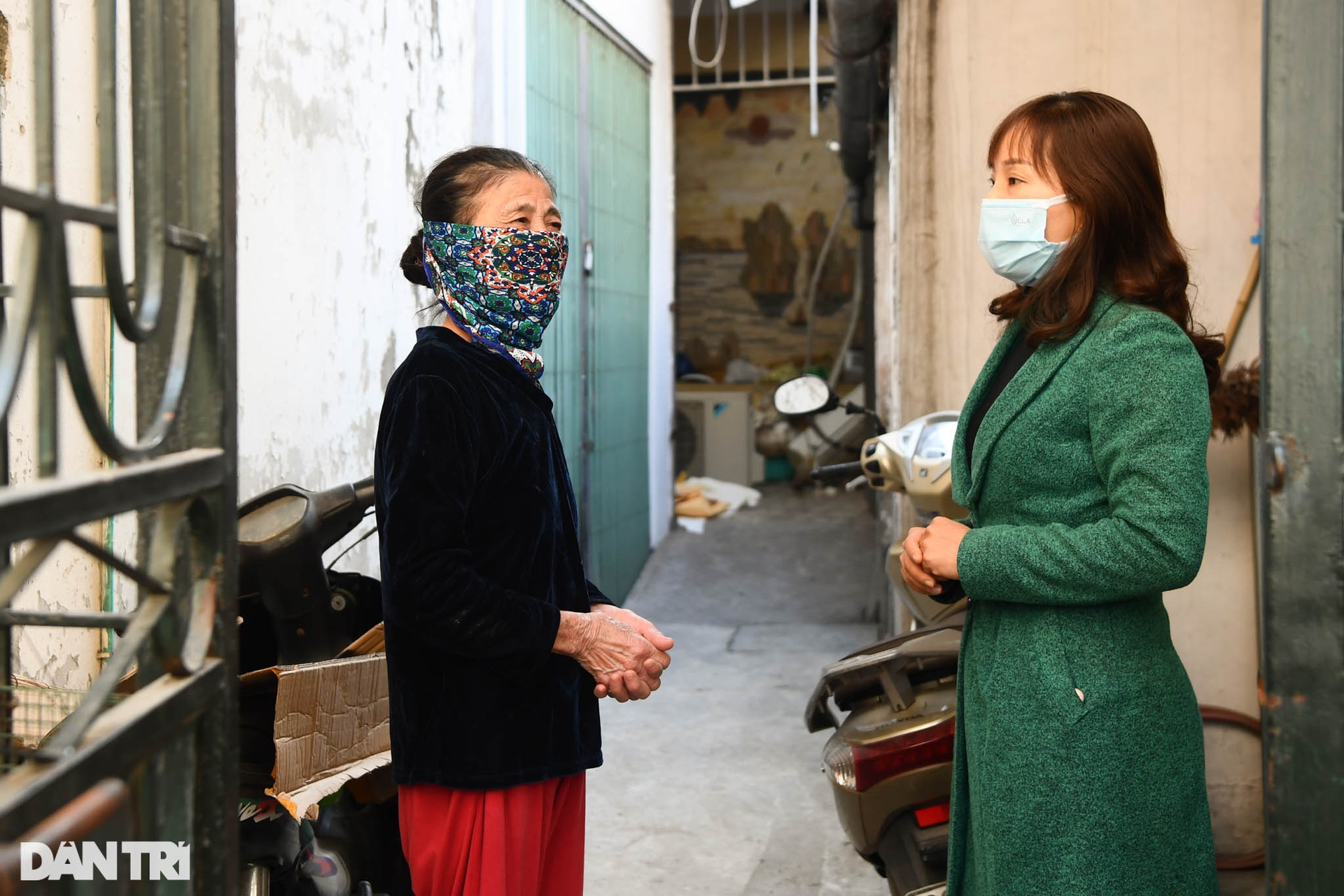 F0 ở Hà Nội tăng vọt, nhân viên y tế điều trị tại nhà như thế nào? - 19 F0 ở Hà Nội tăng vọt, nhân viên y tế điều trị tại nhà như thế nào? - 19