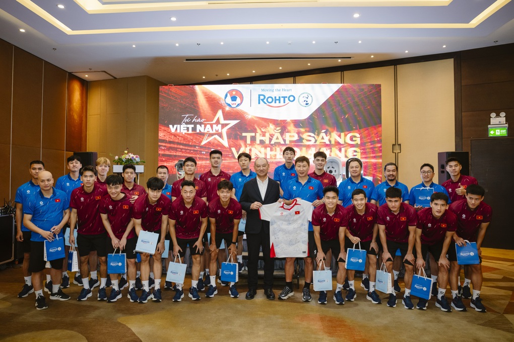 Đội tuyển U22 Việt Nam đón nguồn năng lượng tích cực trước mùa SEA Games 33 - 3 Đội tuyển U22 Việt Nam đón nguồn năng lượng tích cực trước mùa SEA Games 33 - 3
