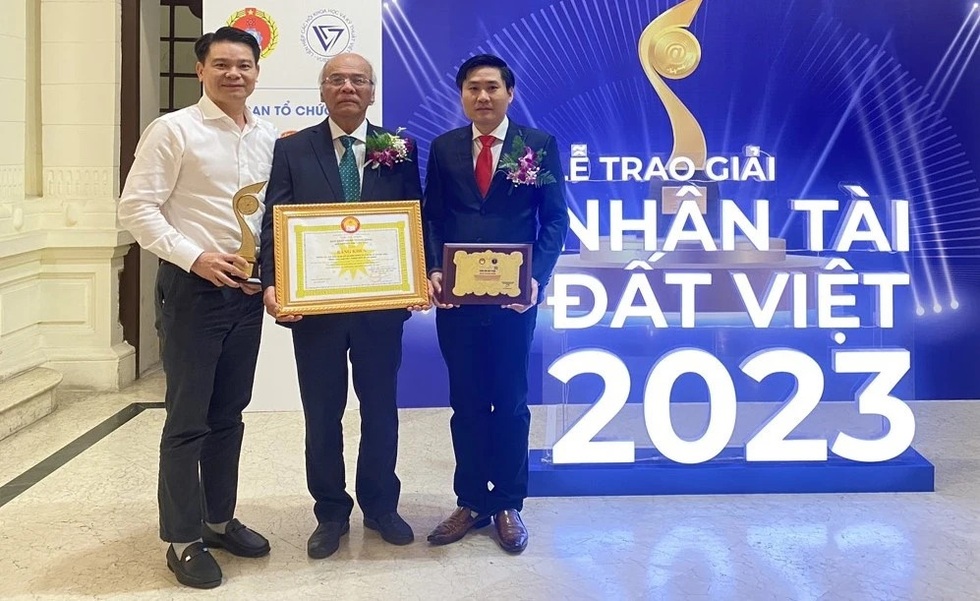 PGS.TS Đỗ Quang Hùng và ký ức về ngày 30/4 lịch sử - 4 PGS.TS Đỗ Quang Hùng và ký ức về ngày 30/4 lịch sử - 4