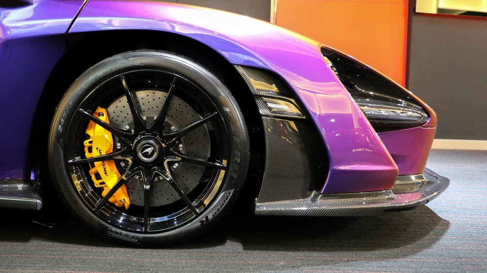 Bí ẩn một chiếc siêu xe McLaren Senna sơn đổi màu - 8 Bí ẩn một chiếc siêu xe McLaren Senna sơn đổi màu - 8