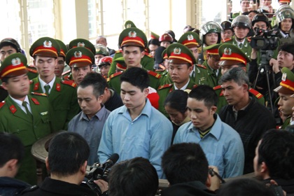 Cháu Bích có thể sẽ dự phiên xử Lê Văn Luyện ngày mai