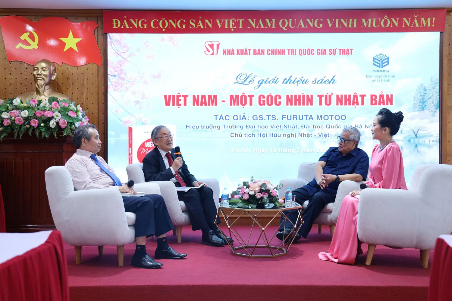 GS.TS Furuta Motoo ra mắt sách kết tinh nửa thế kỷ nghiên cứu về Việt Nam - 1