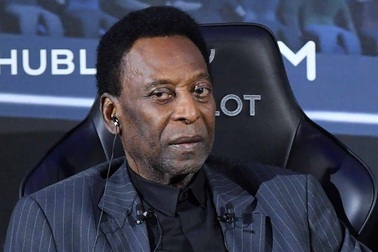 Vua bóng đá Pele phải tự cách ly vì dịch Covid-19