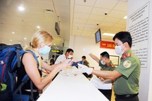 Việt Nam sẽ tạm dừng cấp visa với tất cả du khách trong 15-30 ngày