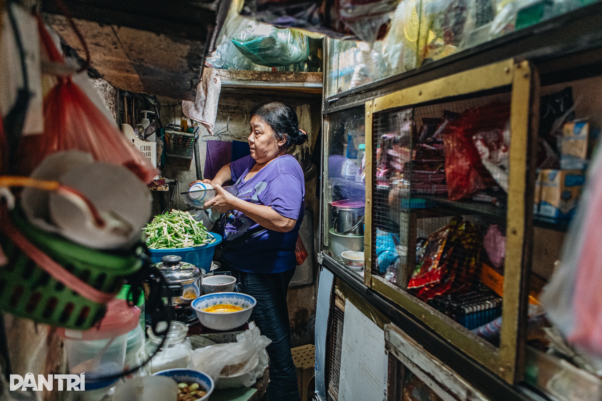 Tết lạc quan trong căn nhà 6m2 ở Hà Nội nơi ba thế hệ sinh sống - 1 Tết lạc quan trong căn nhà 6m2 ở Hà Nội nơi ba thế hệ sinh sống - 1