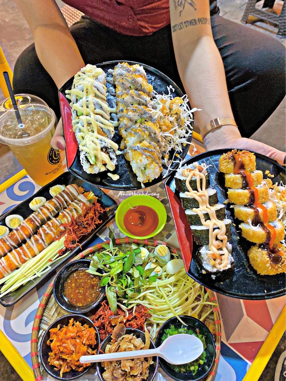 Karin - tiệm ăn vặt theo mô hình hiện đại hút giới trẻ - 1 Karin - tiệm ăn vặt theo mô hình hiện đại hút giới trẻ - 1