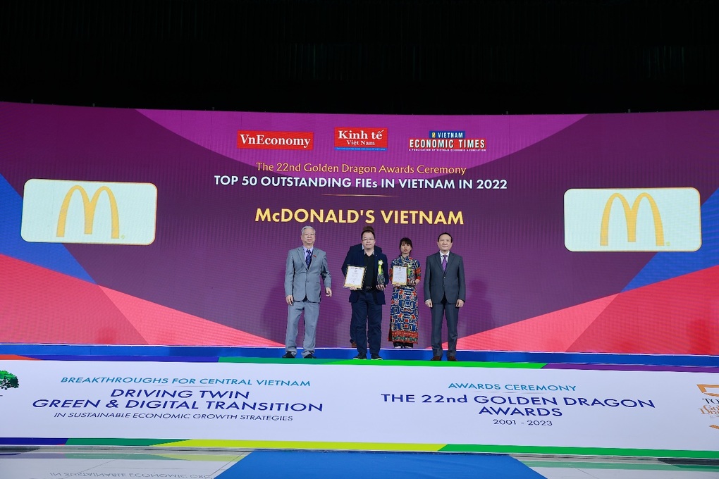 McDonalds Việt Nam nhận giải Rồng Vàng lần thứ 5 - 1 McDonalds Việt Nam nhận giải Rồng Vàng lần thứ 5 - 1