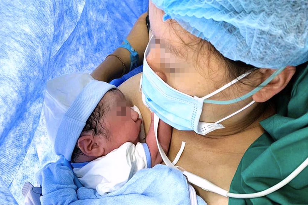 Sản phụ ở TPHCM cạn kiệt buồng trứng, sinh bé trai 4.0 nhờ công nghệ AI - 1 Sản phụ ở TPHCM cạn kiệt buồng trứng, sinh bé trai 4.0 nhờ công nghệ AI - 1