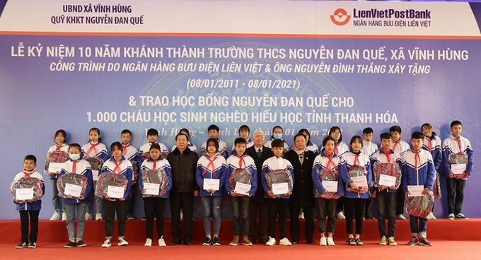 Thanh Hóa: Trao tặng học bổng Nguyễn Đan Quế cho học sinh nghèo hiếu học - Ảnh 1.