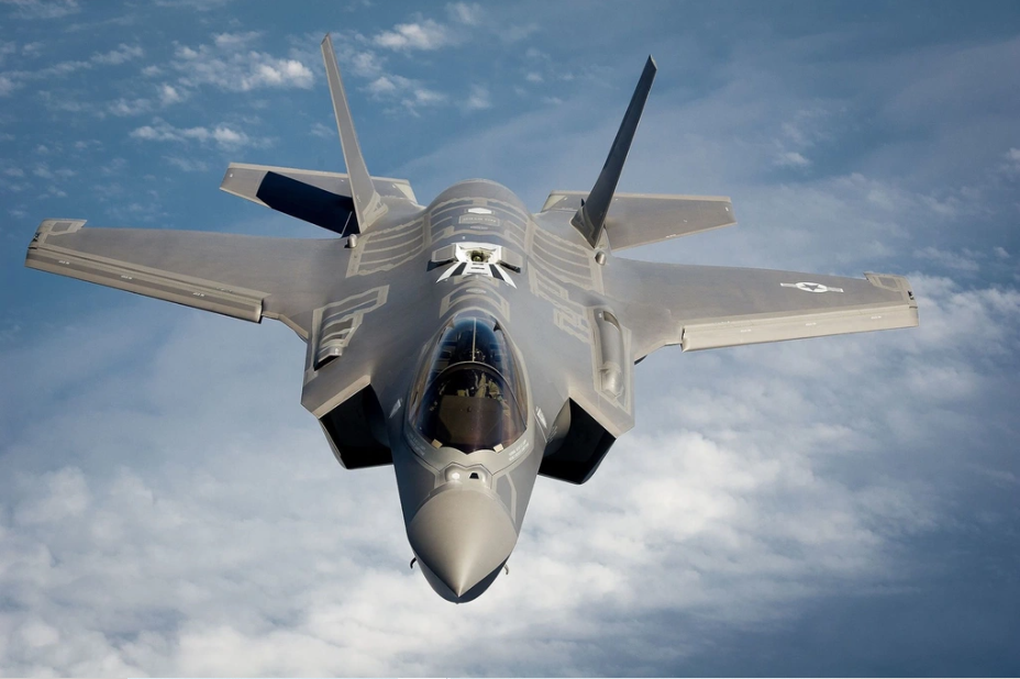 Mỹ sẽ đưa 54 tiêm kích F-35A tới Anh - 1 Mỹ sẽ đưa 54 tiêm kích F-35A tới Anh - 1